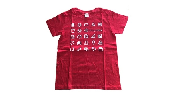 赤色のTシャツ